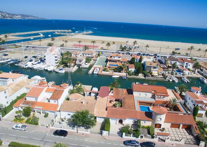 Willa Leon Inmo Pia - 11084 Empuriabrava