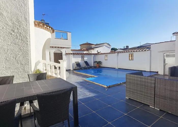 Leon Inmo Pia - 11084 Villa Empuriabrava